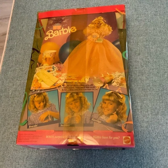 Vintage Mattel Barbie Birthday Surprise Box 1991 #3679- Pink - Picture 5 of 7